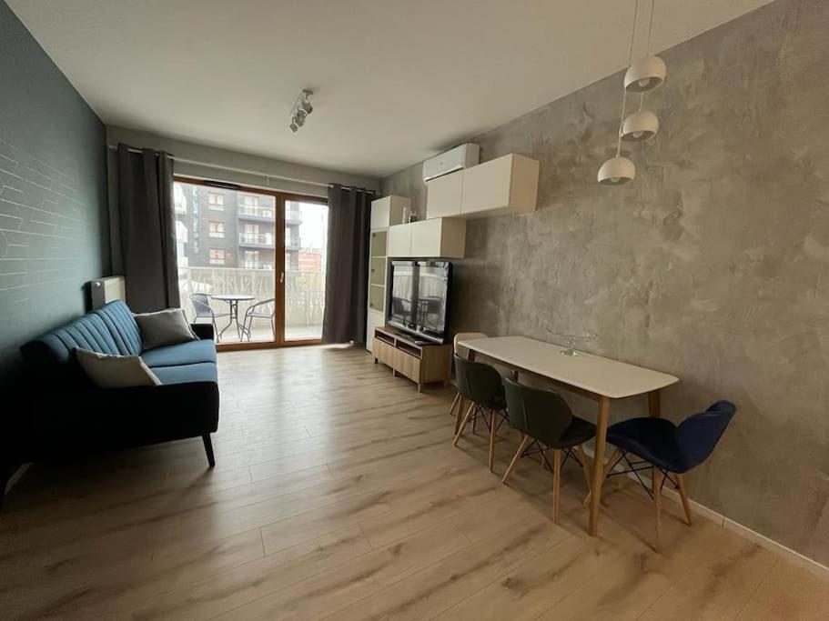 Luksusowy Apartament Z Parkingiem I Klimatyzacja W Samym Centrum Wroclawia Buitenkant foto