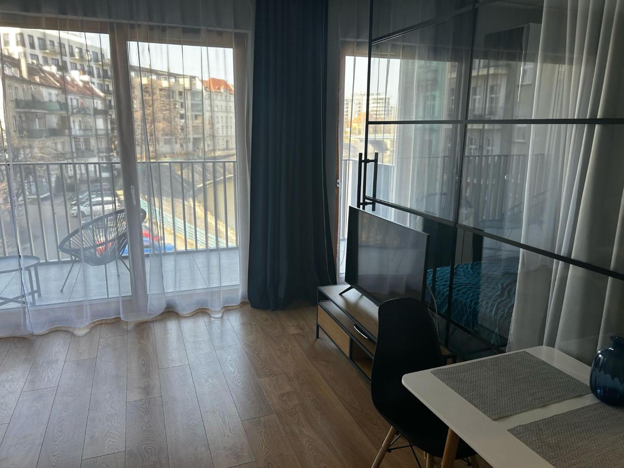 Luksusowy Apartament Z Parkingiem I Klimatyzacja W Samym Centrum Wroclawia Buitenkant foto